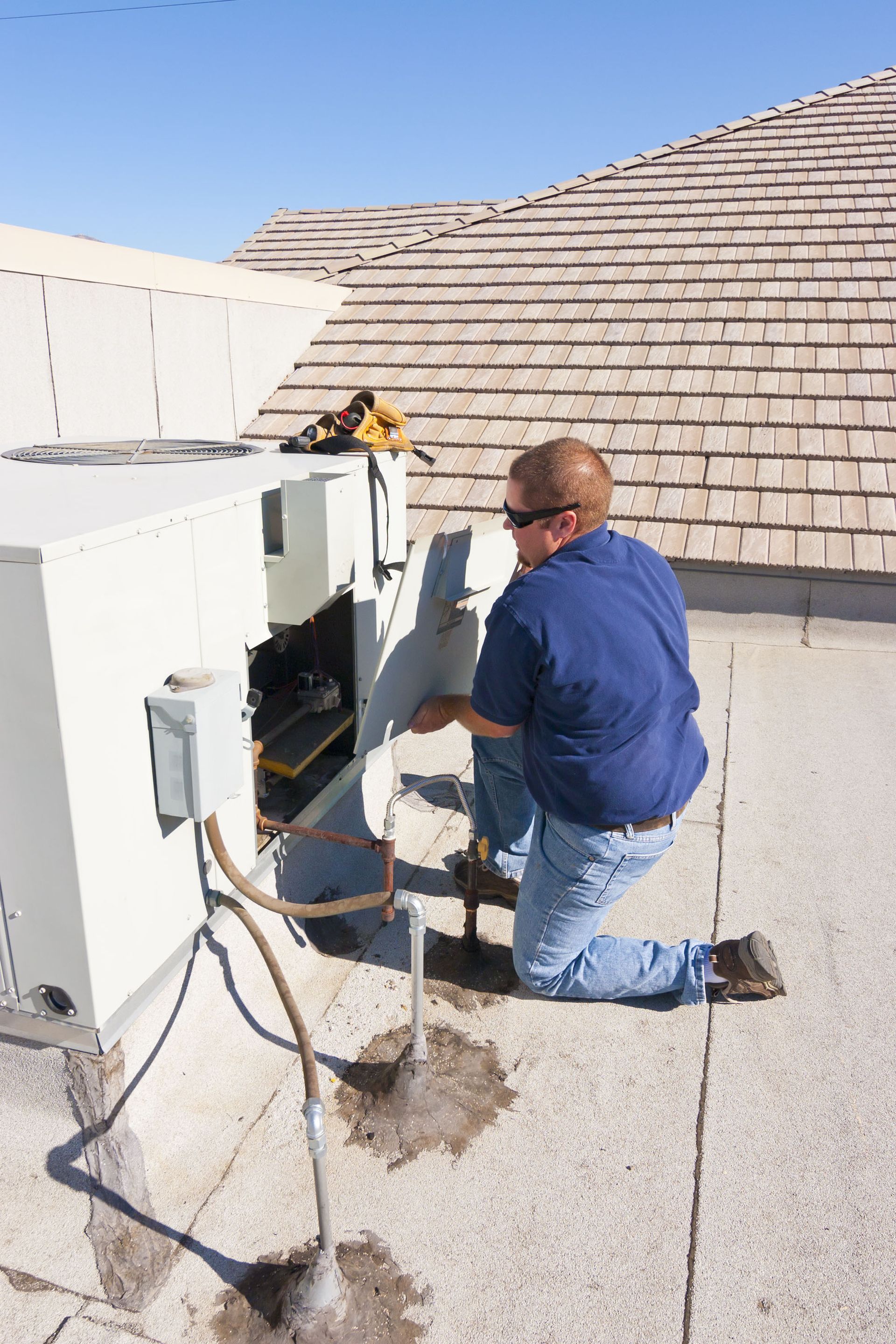 commercial electrical contractor