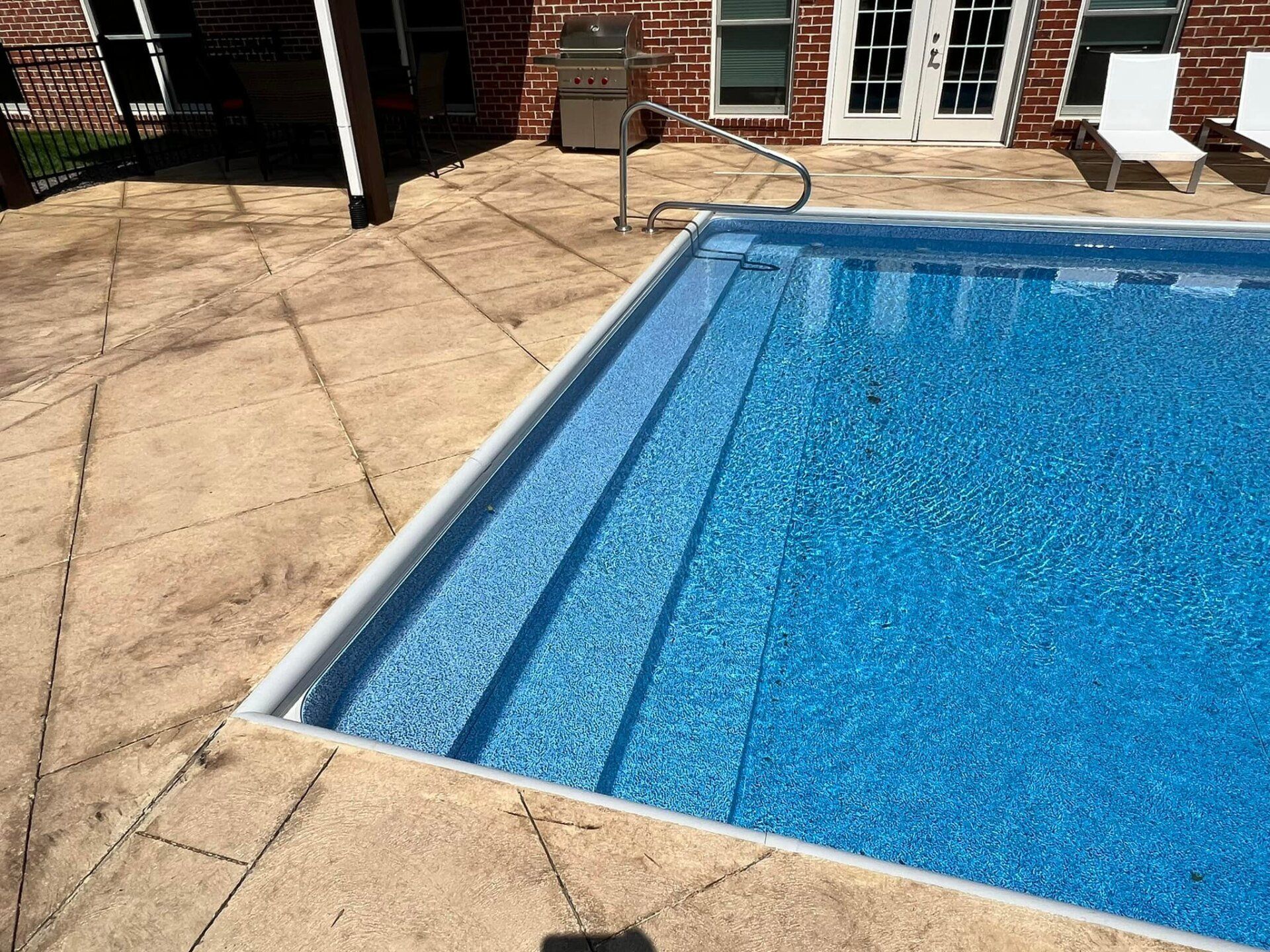 Swimming pool service