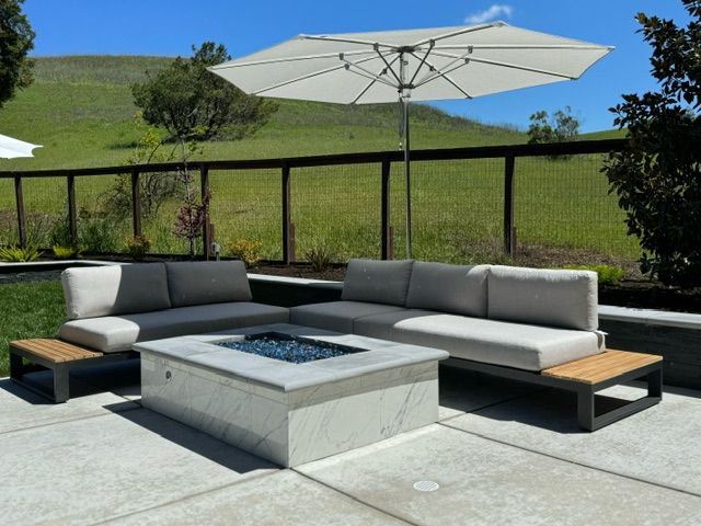 Fire pits and Fireplaces