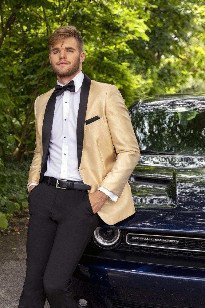 Prom tuxedo