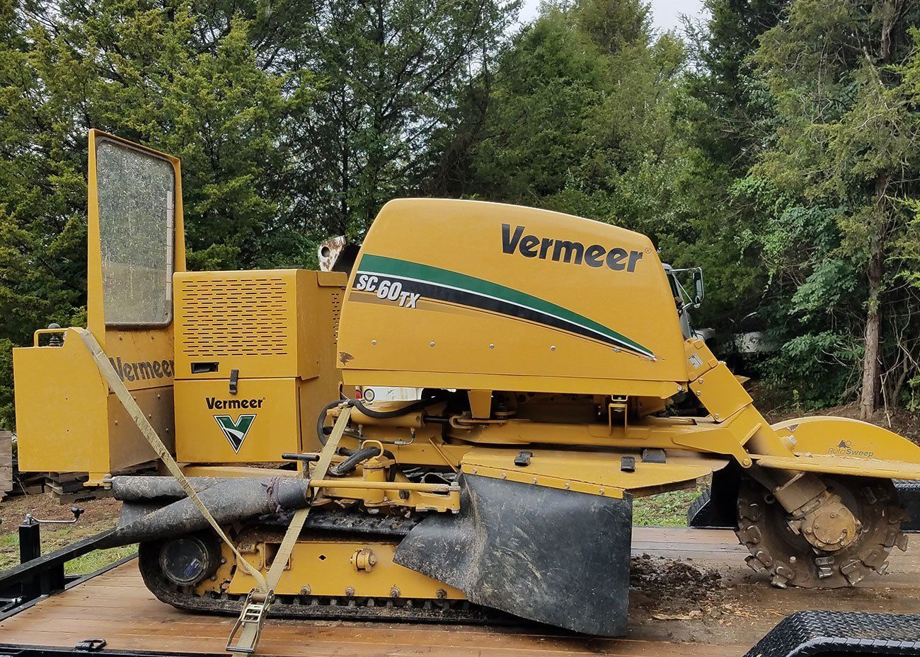 Stump grinding machine