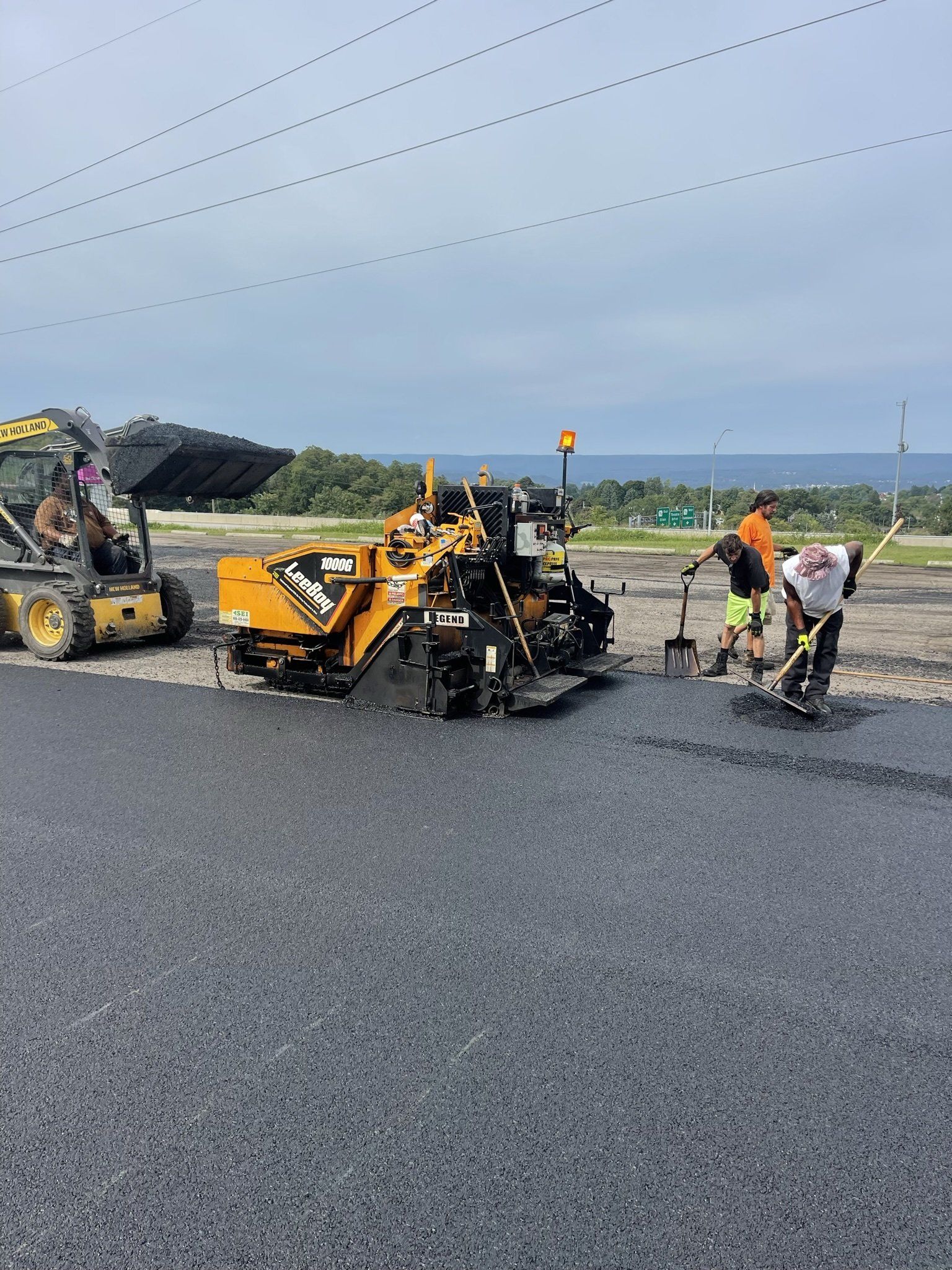 asphalt paver machine