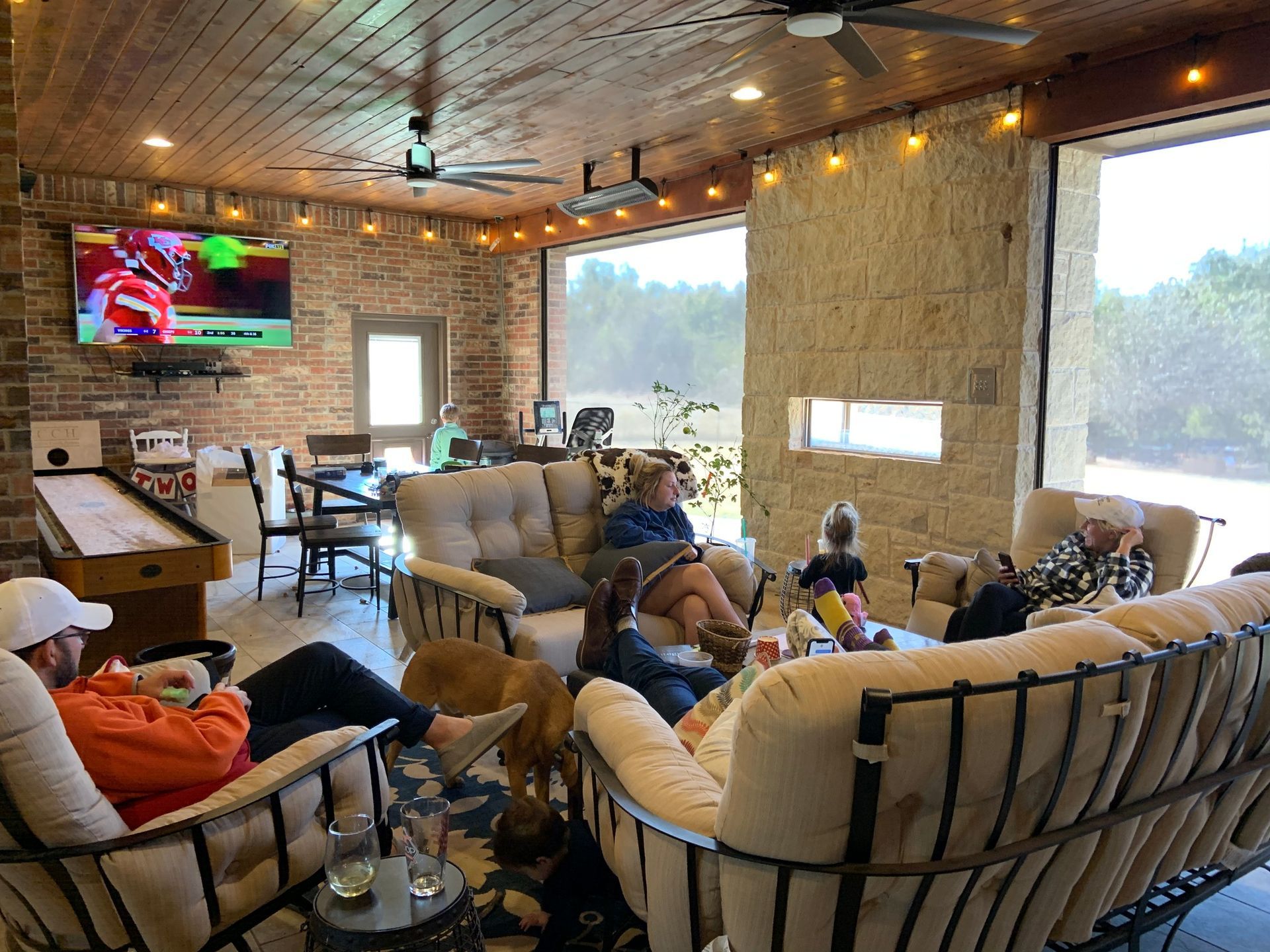 Motorized patio screens service