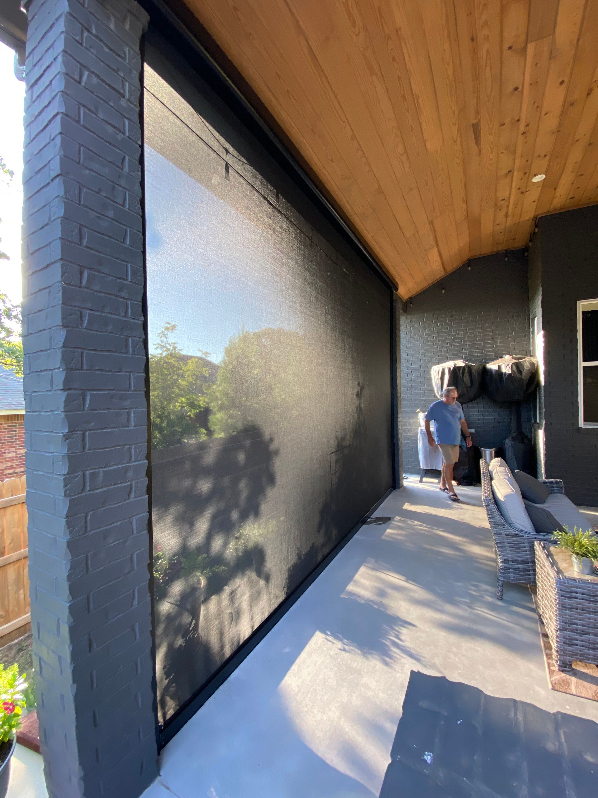 Motorized patio screens service