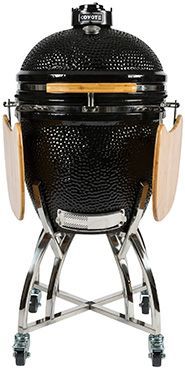 A pile of gravel is sitting on the ground.