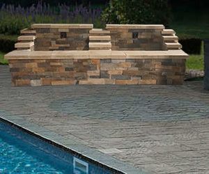 A pile of gravel is sitting on the ground.