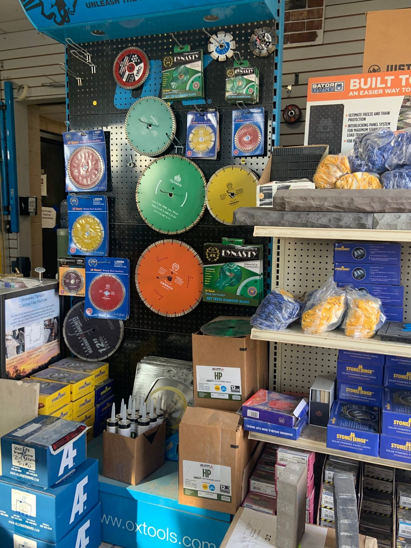 A store filled with lots of tools and boxes