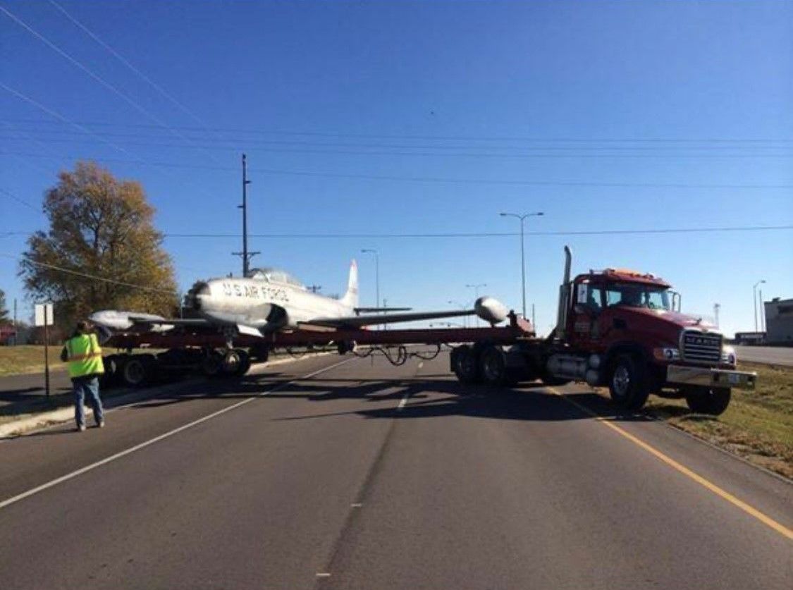 Robinson airplane moving