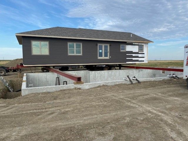 Robinson house moving