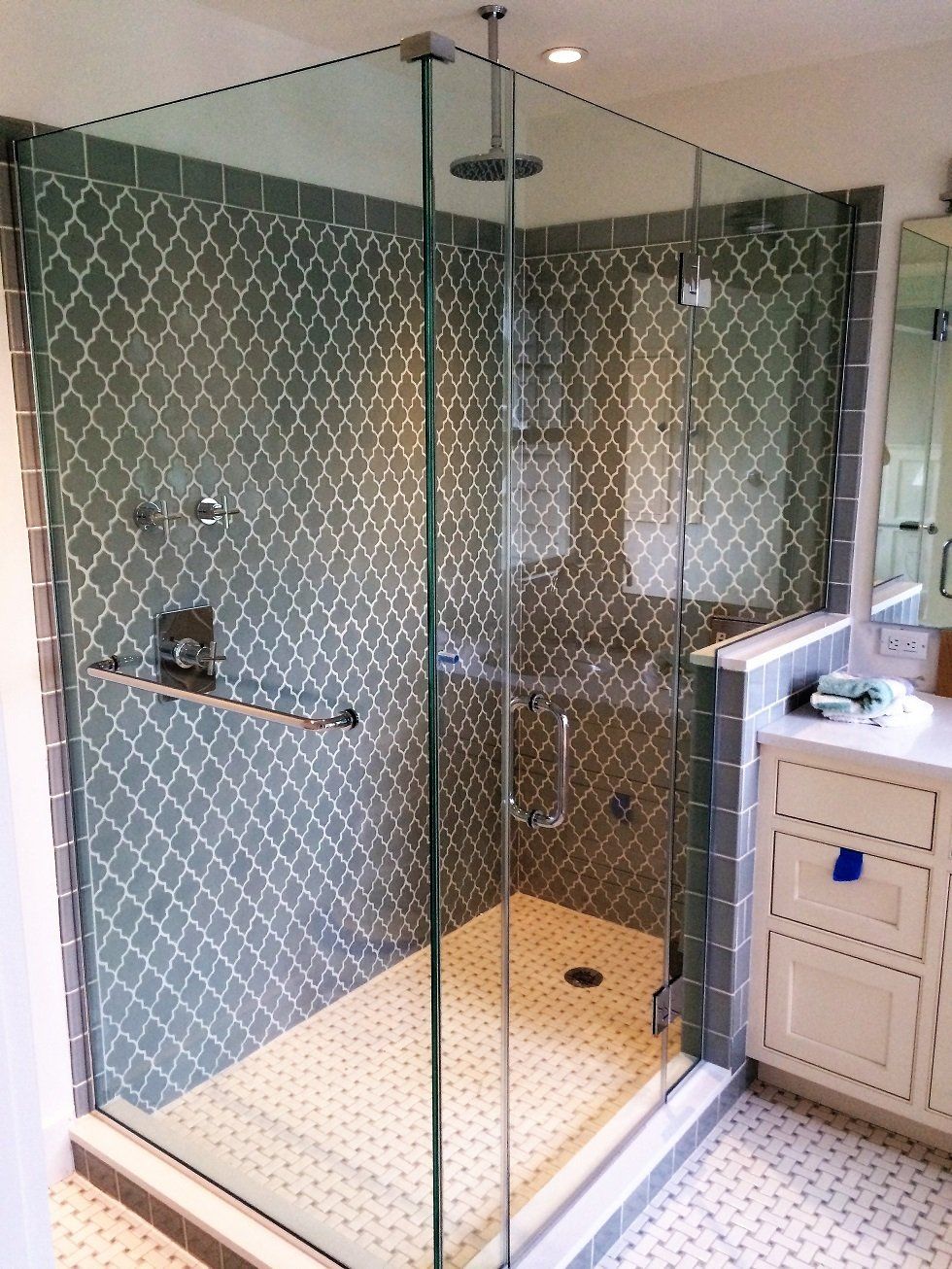 CUSTOM SHOWERS