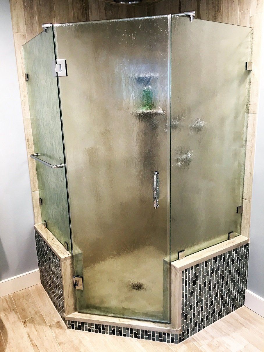 CUSTOM SHOWERS