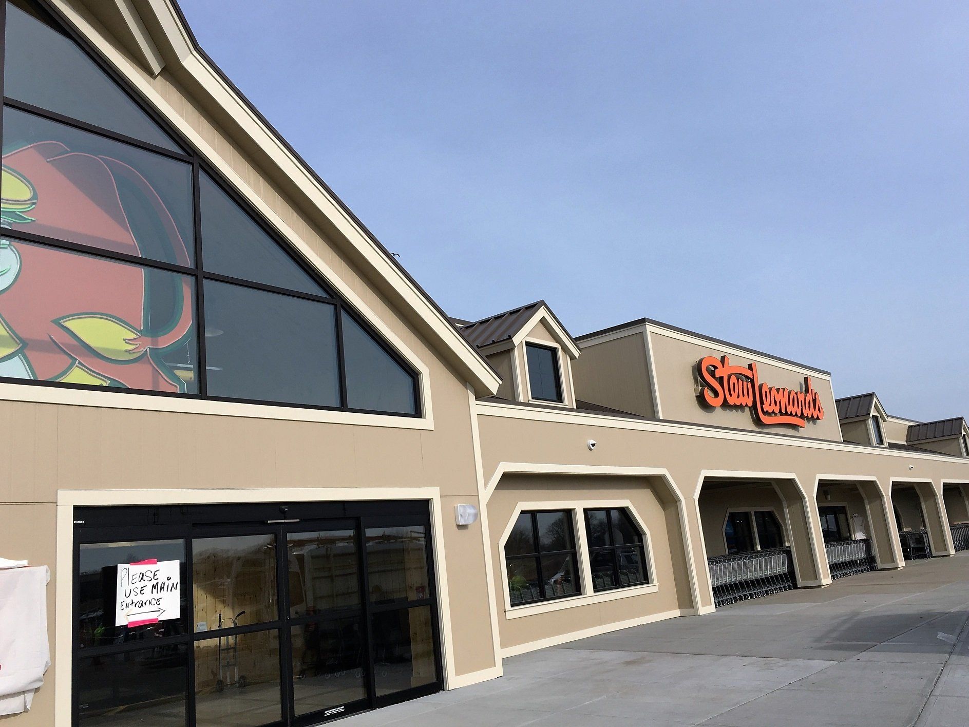 COMMERCIAL STOREFRONT