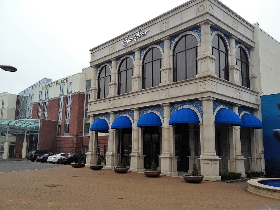 COMMERCIAL CURTAIN WALL