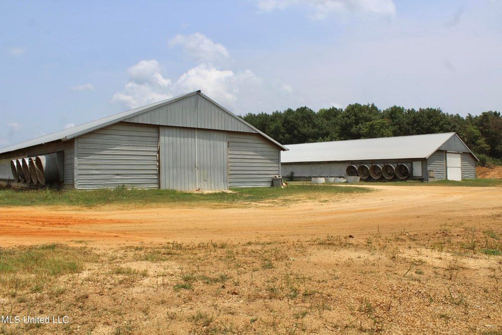 8616 S Scr 503, Magee, MS 39111