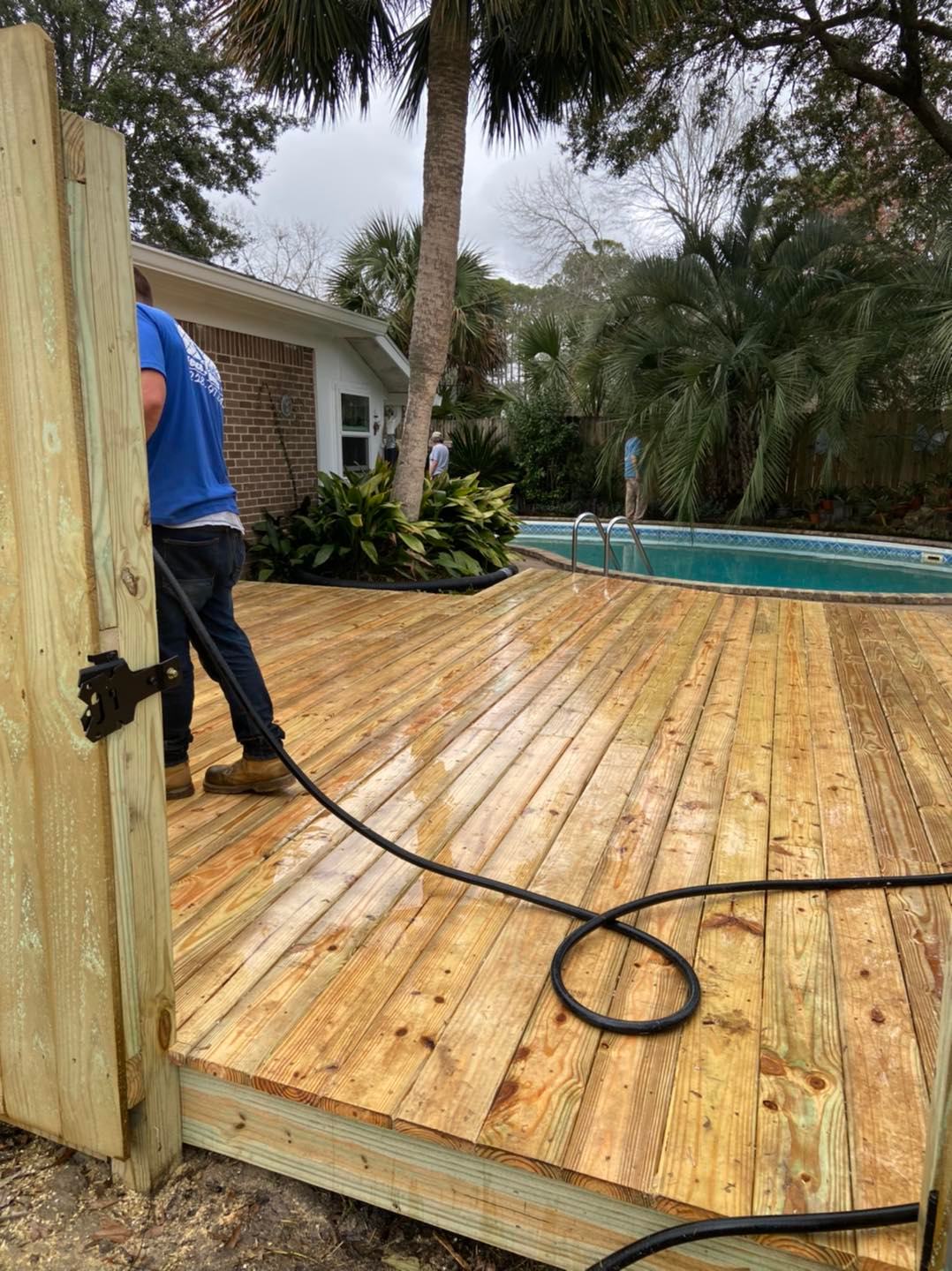 dunkin fence and deck on the job