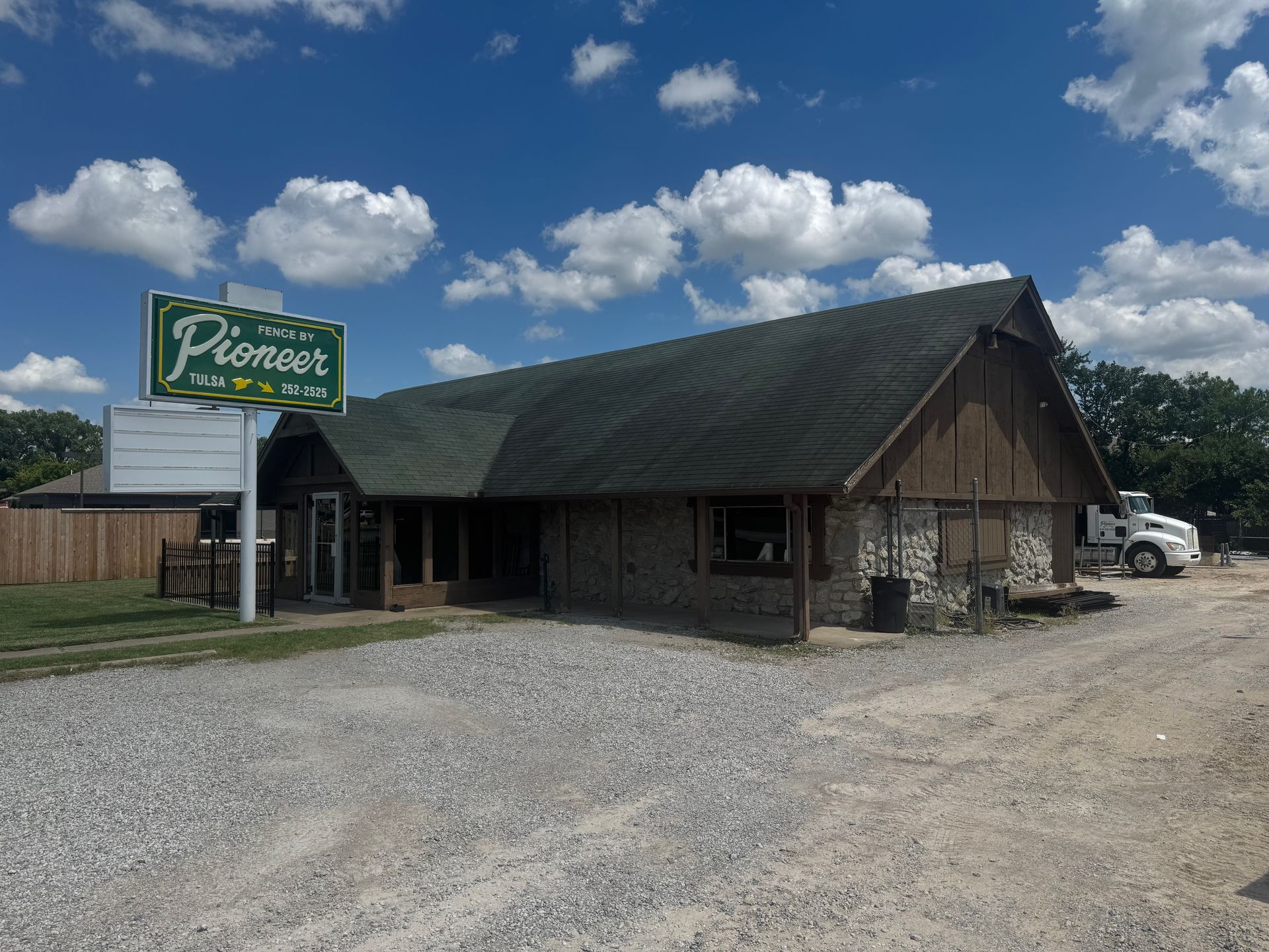 Pioneer Fence Co