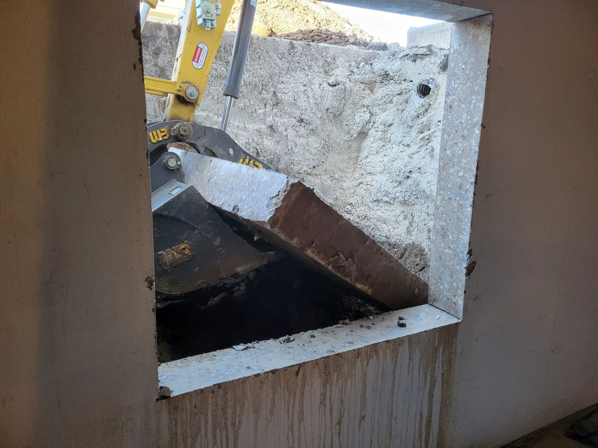 Egress Windows | Roscoe, IL | Unitrim Cement & Lanscaping