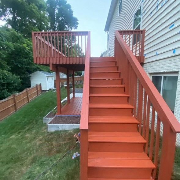a wooden deck with color