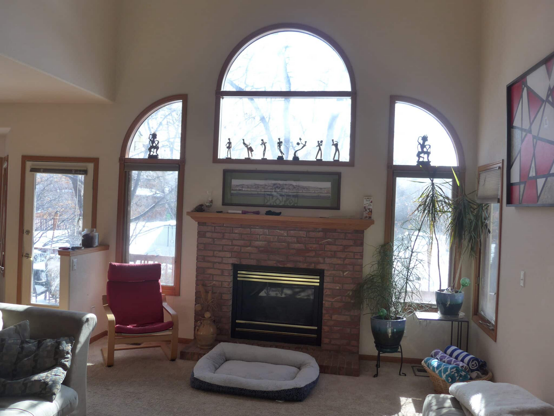 Living room remodel - before