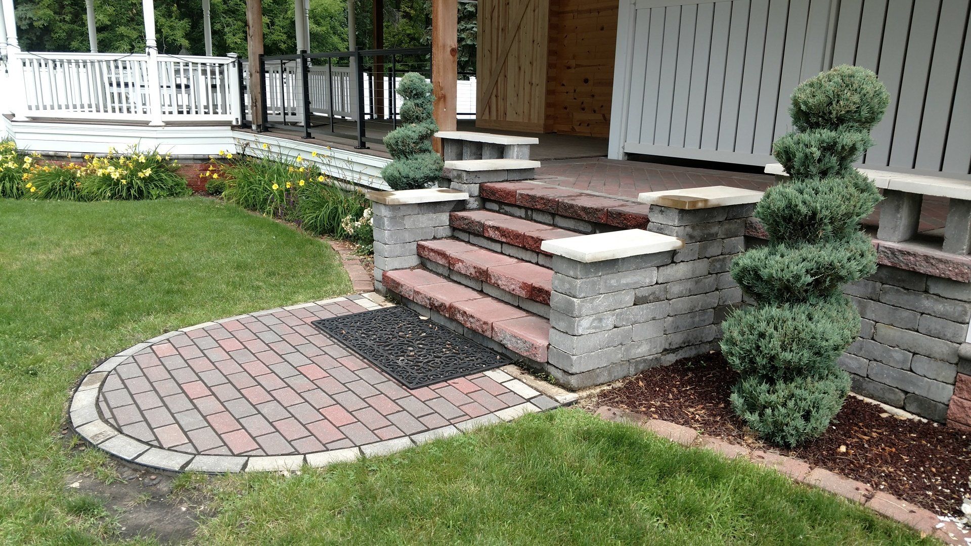 Hardscape elevated patios