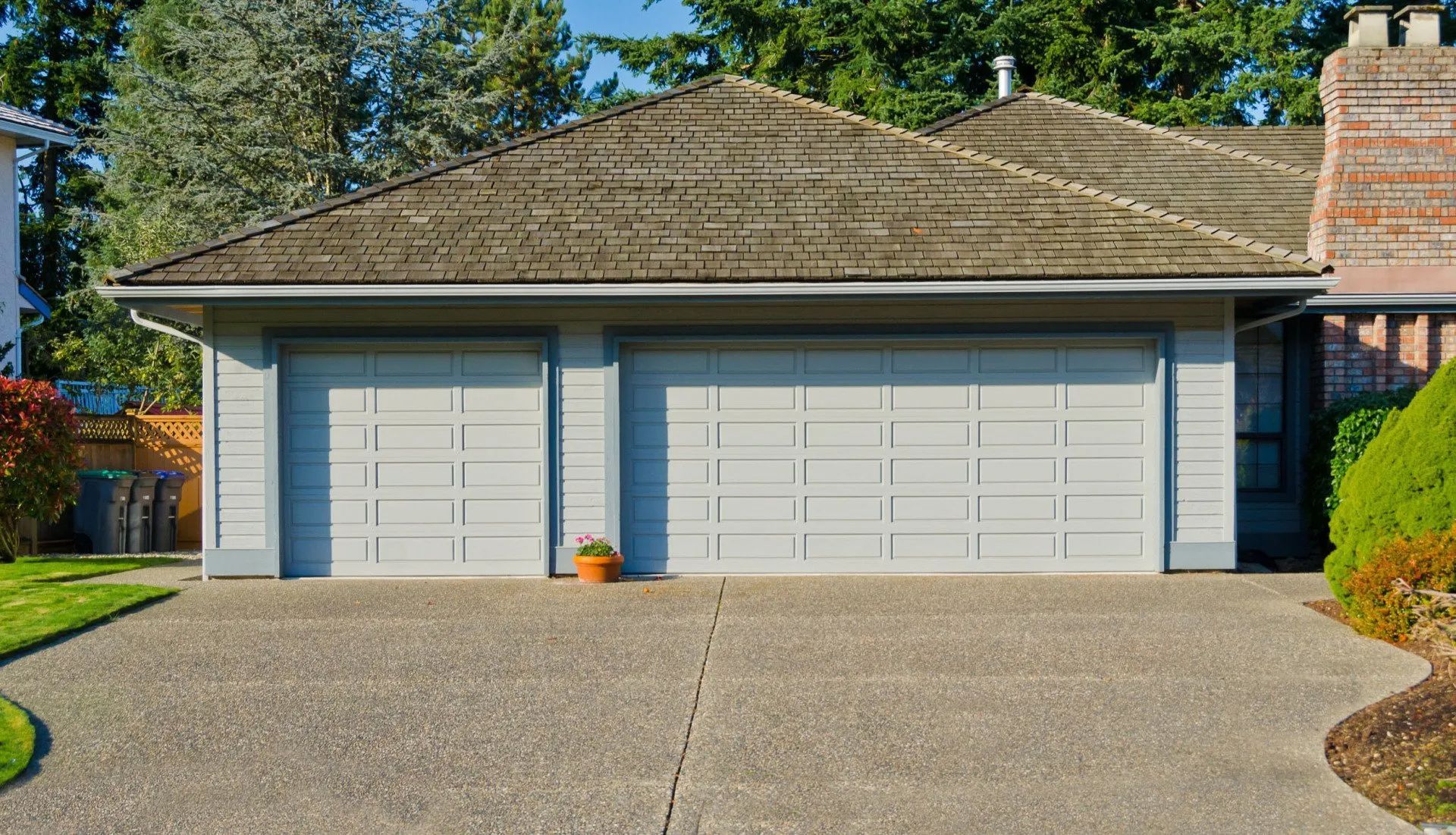 Action Garage Builders