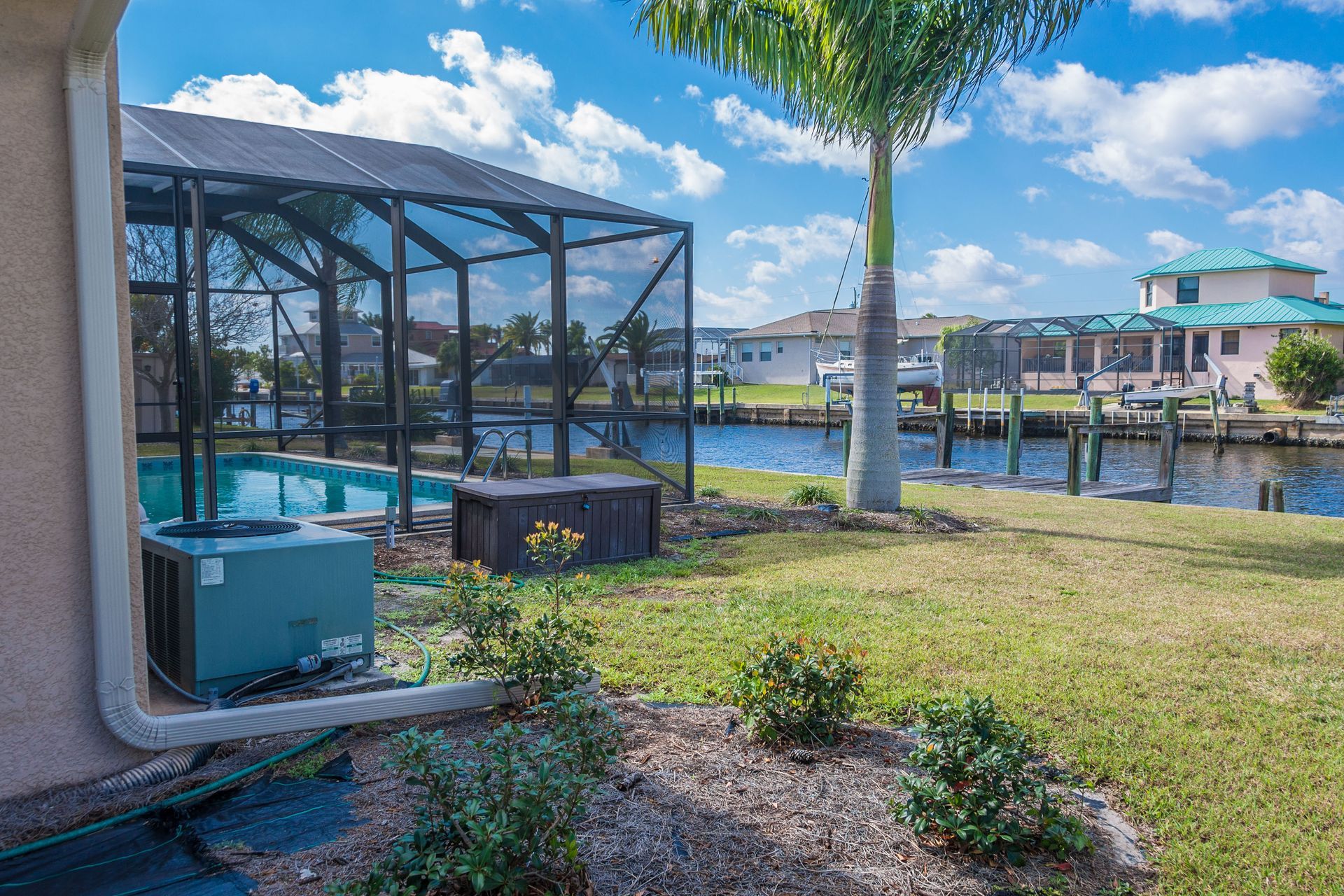 How to Choose the Right Location for Boat Lift Installation