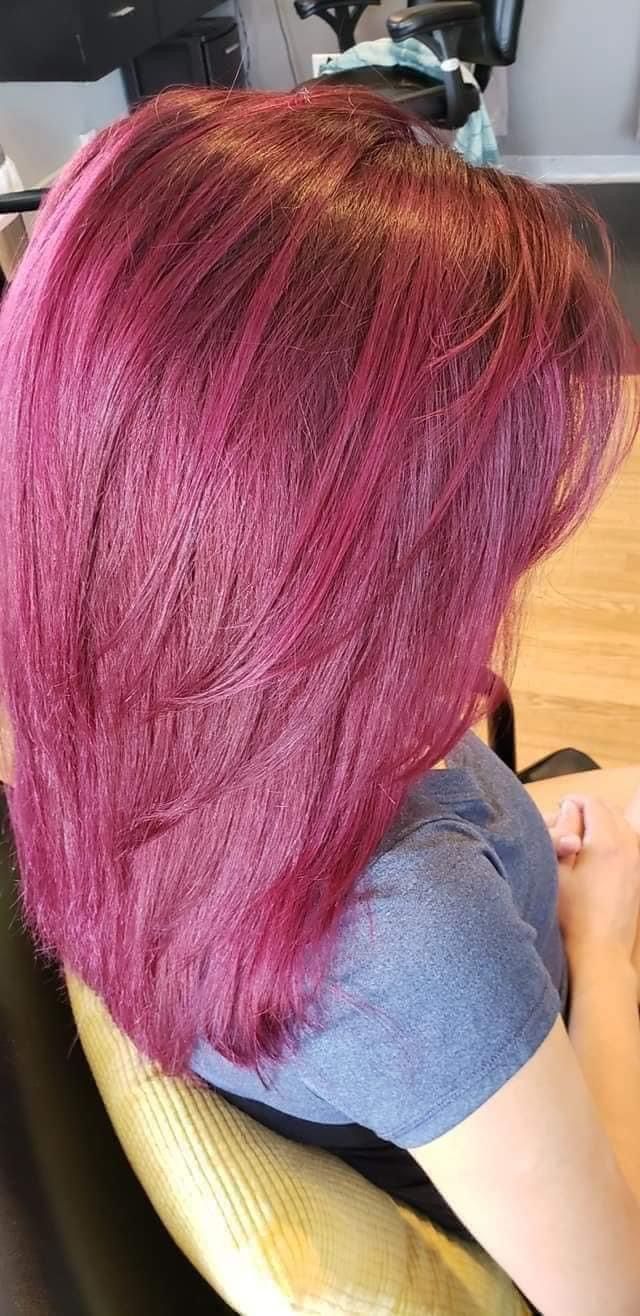 Colors and highlights hair