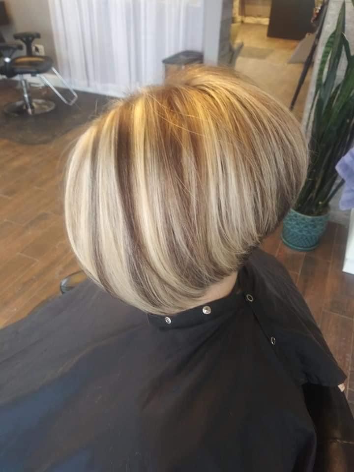 Colors and highlights hair