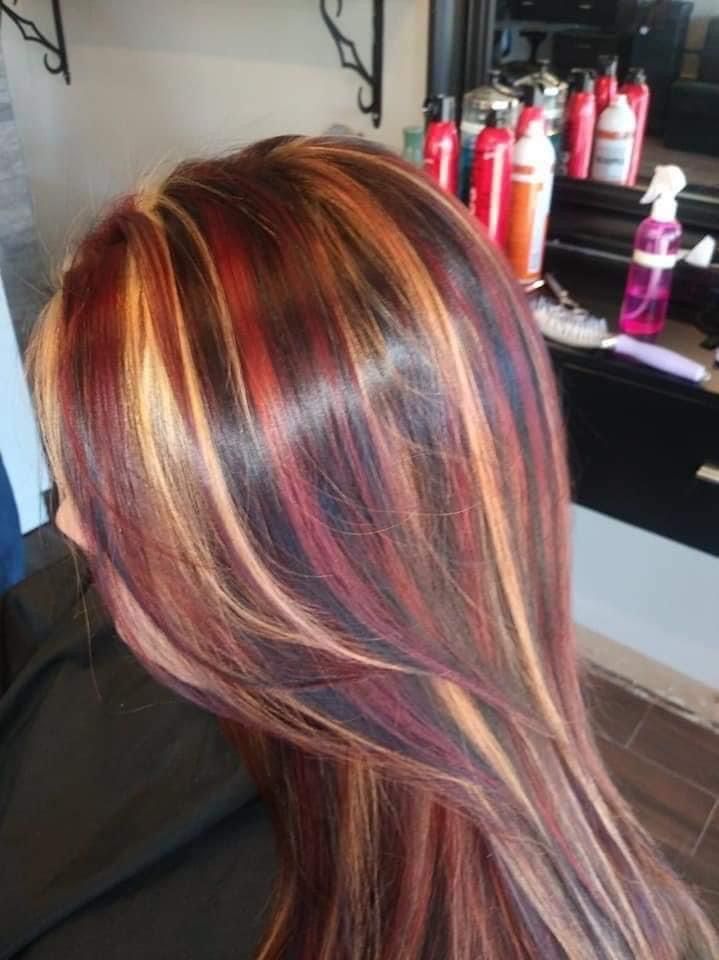 Colors and highlights hair