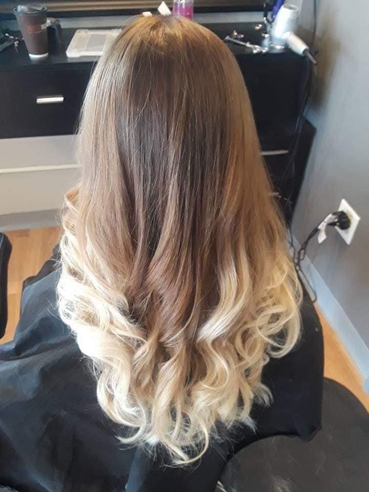 Colors and highlights hair