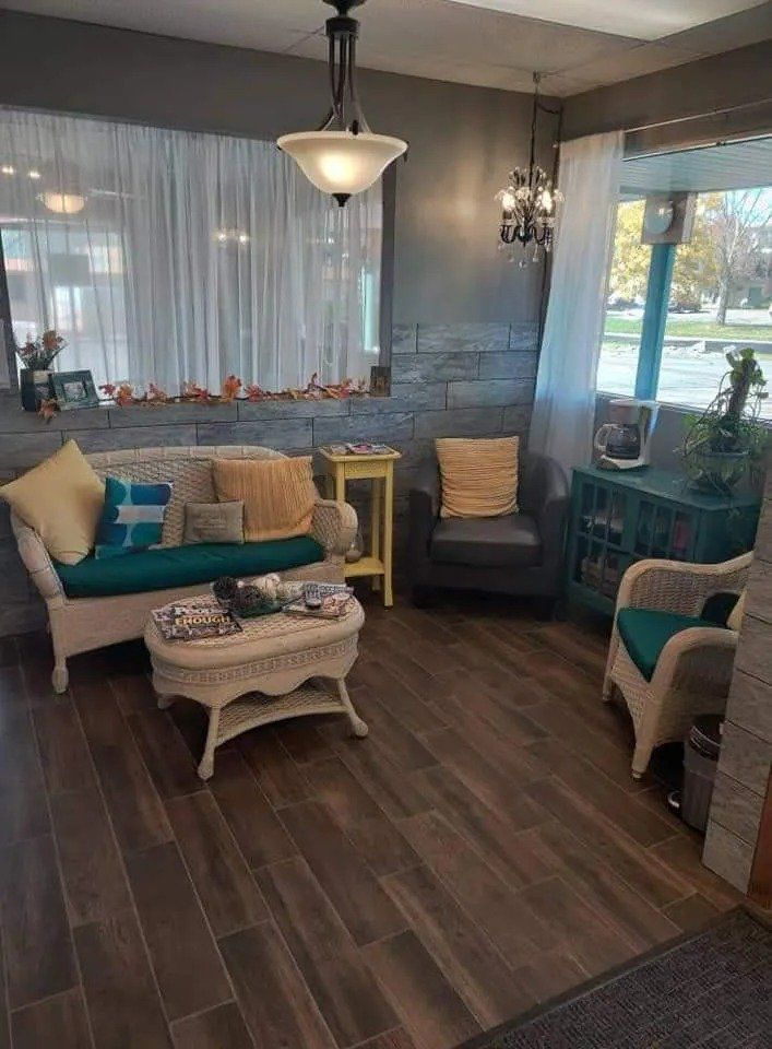 Under Cut Salon interior