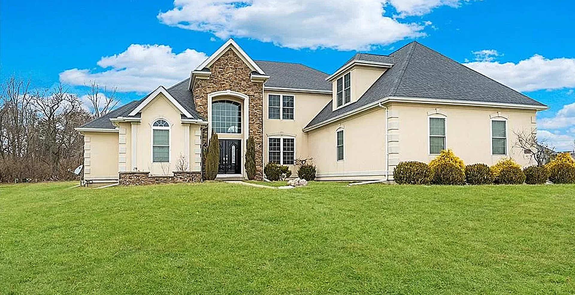 Pinnacle Roofing & Builders