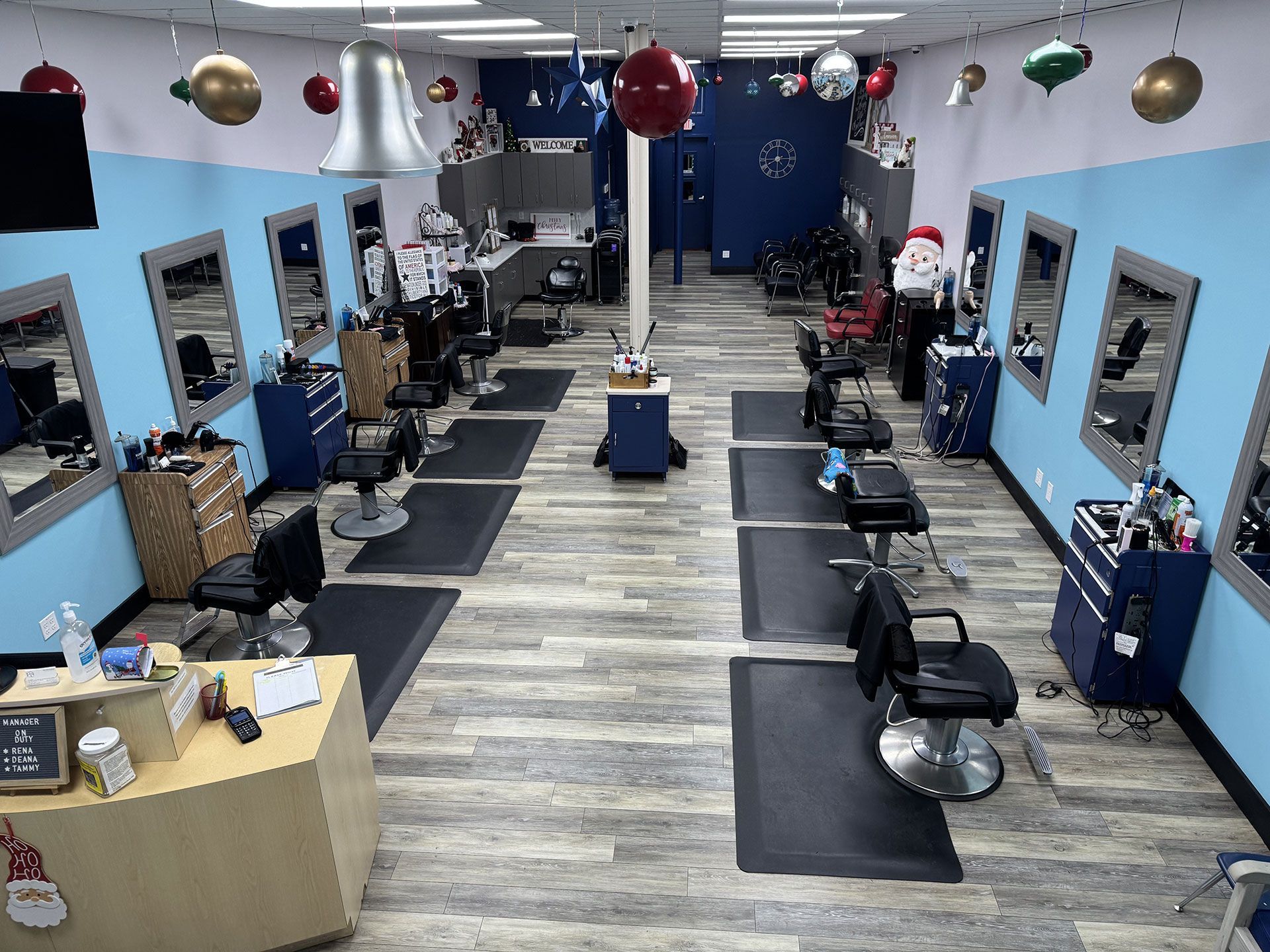 Christmas decoration of the salon