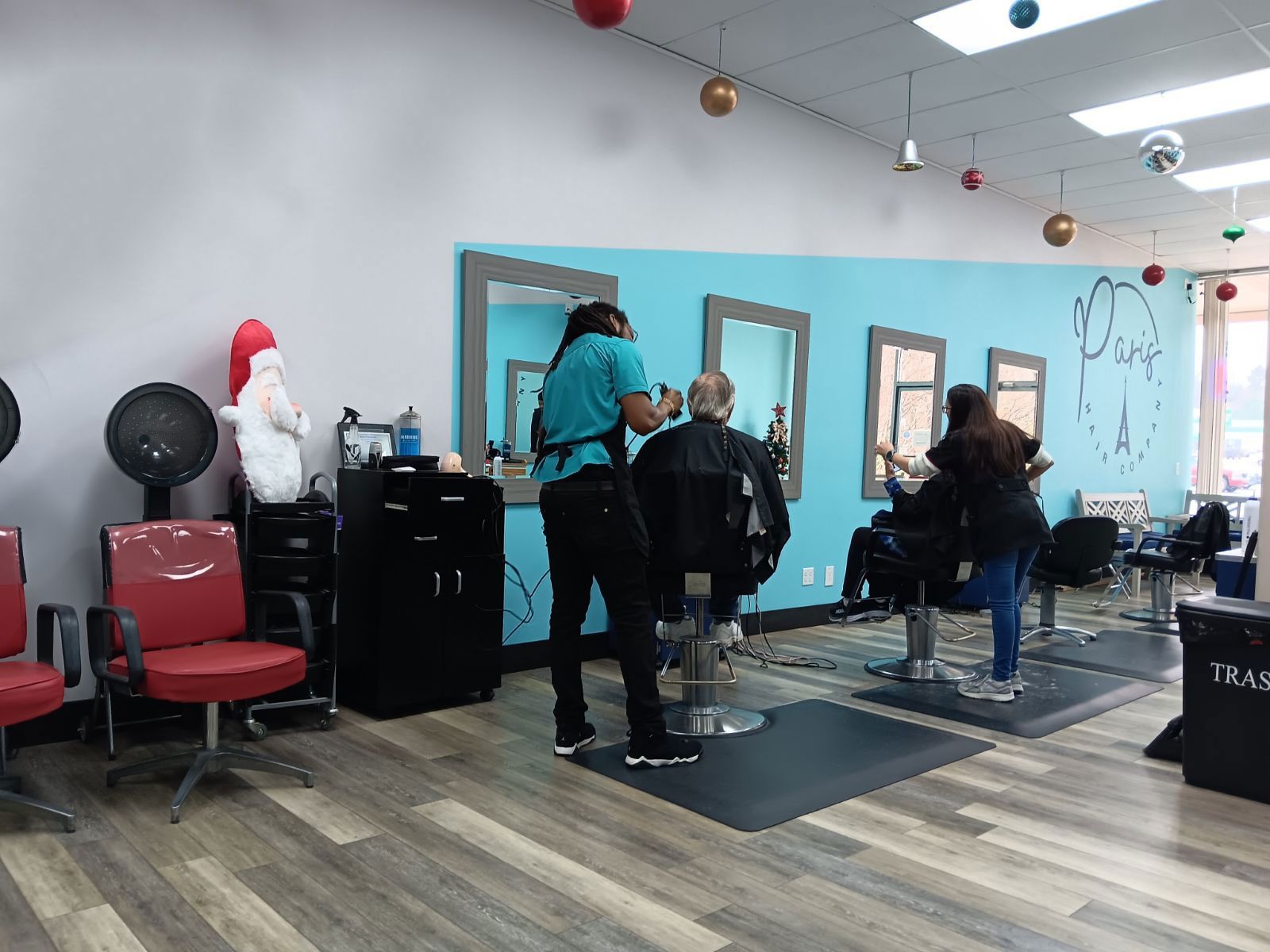Customer at the salon getting a hair cut