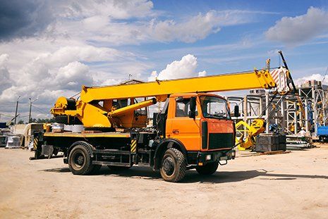 Hydraulic truck cranes