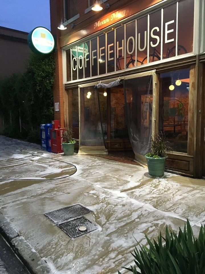 Commercial area power washing services in Chattanooga, TN