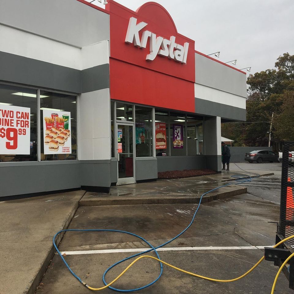 Commercial power washing contractor