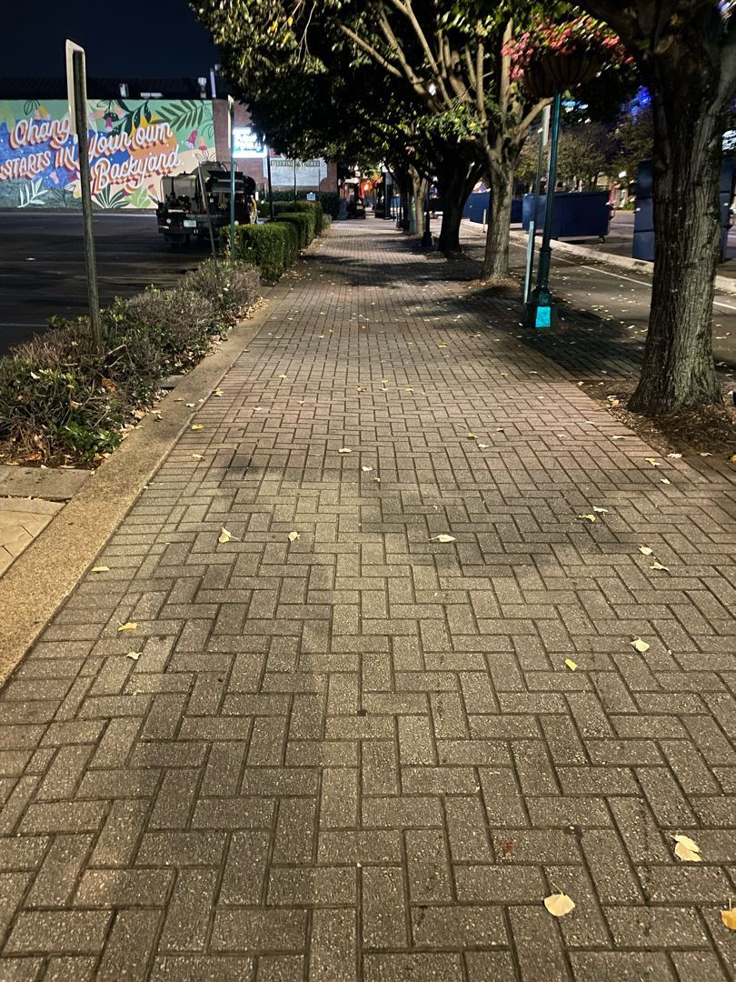 Commercial and sidewalk power washing