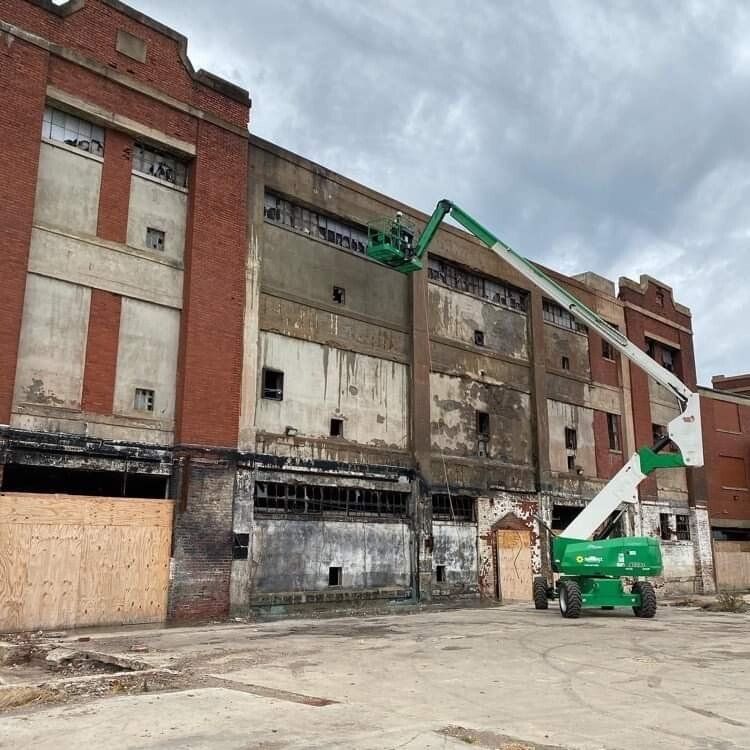 Industrial building washer