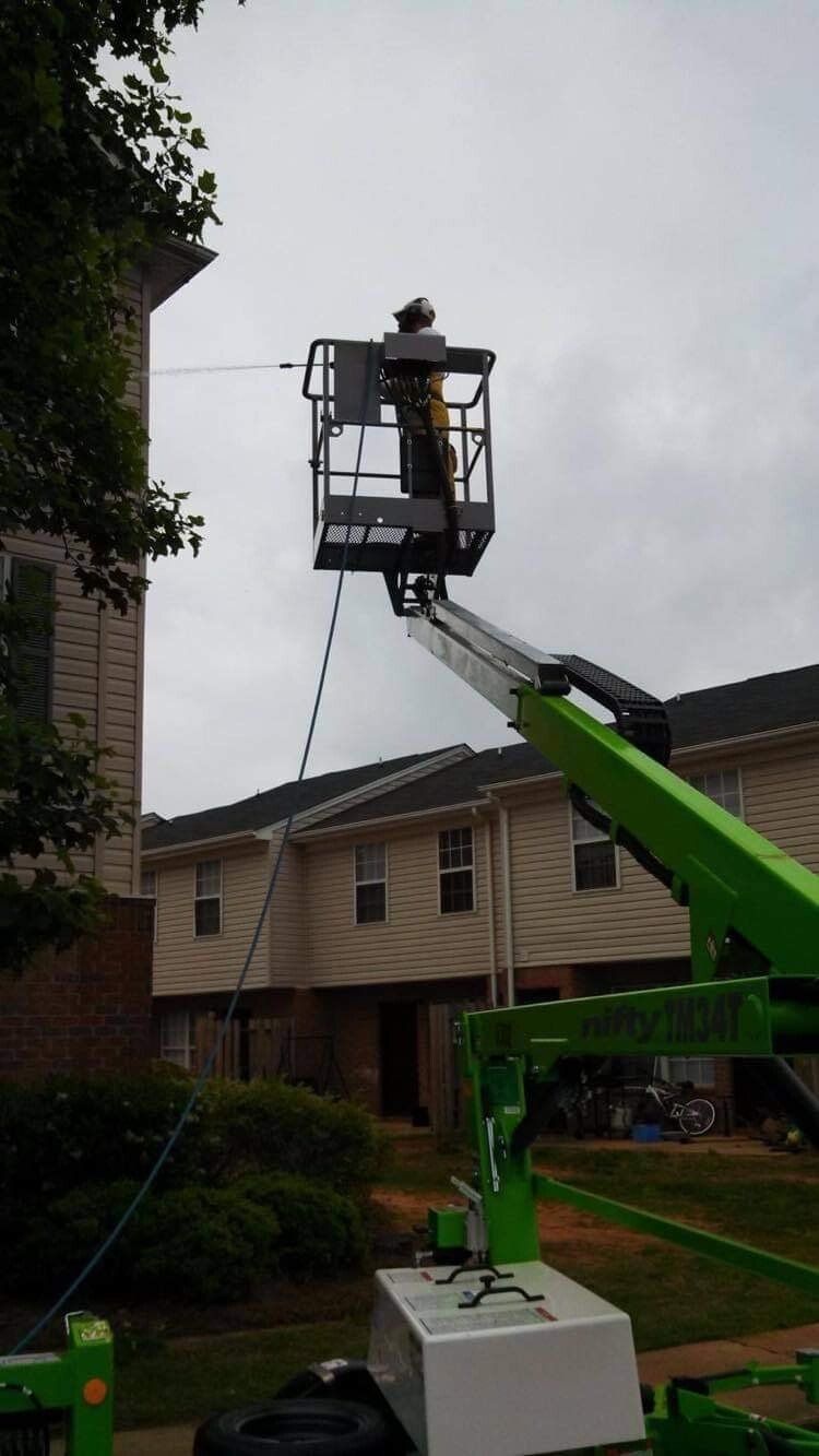 Industrial building cleaning