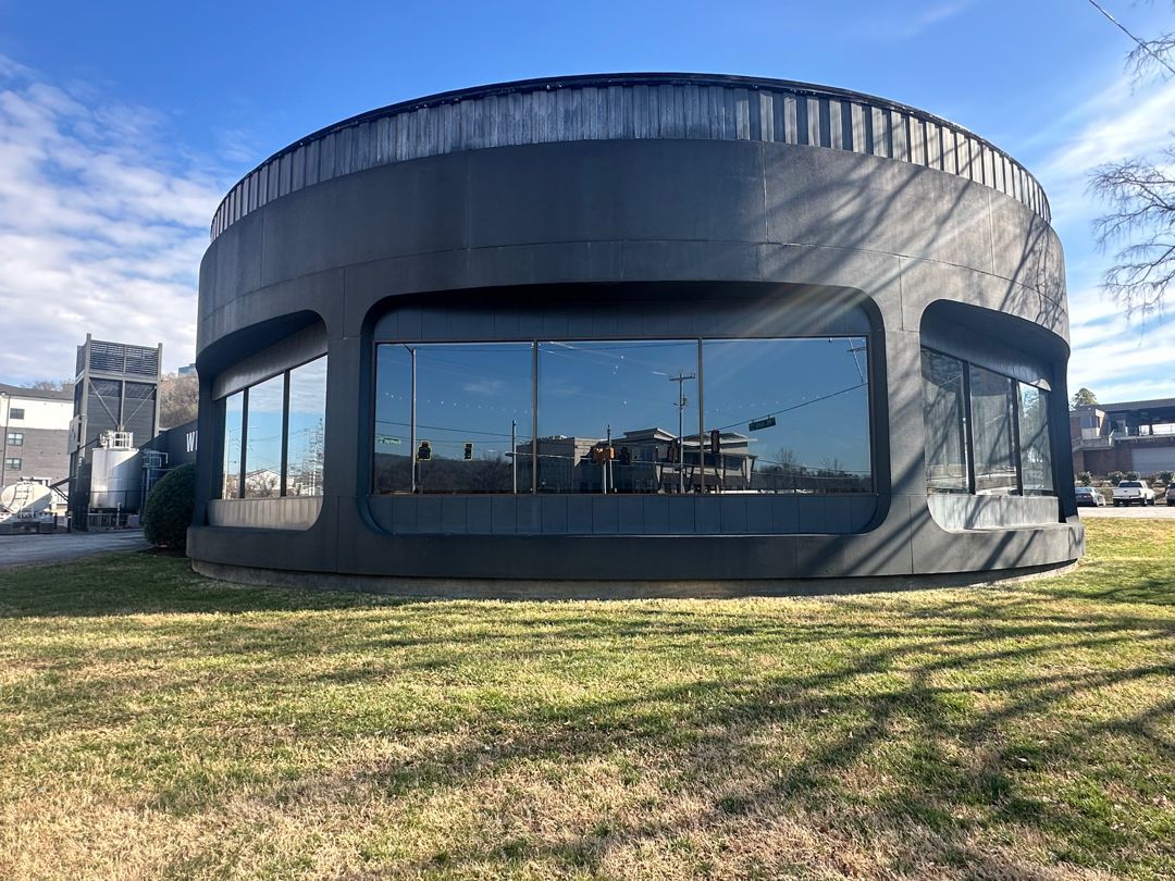 Commerical building power washing