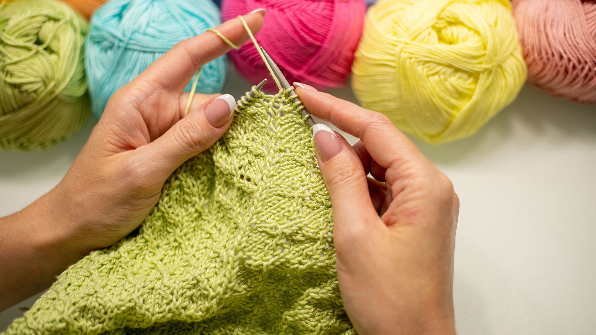 The Nifty Knitter - Classes