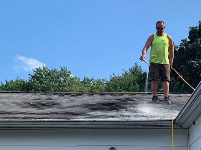 Roof washing service