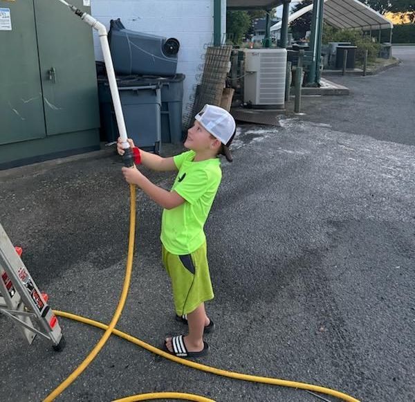 Commercial place power washing service
