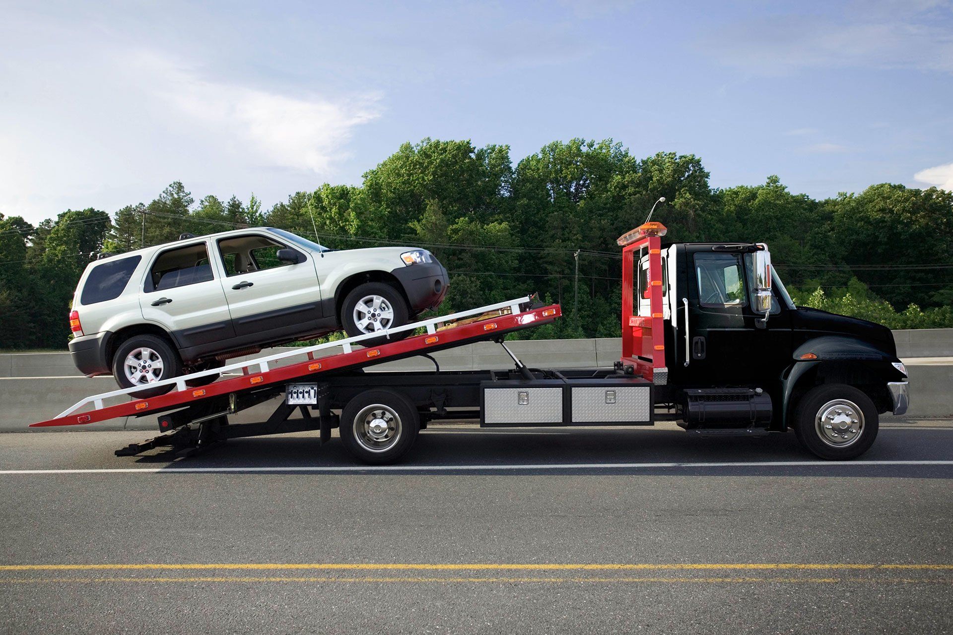 Eckes Towing