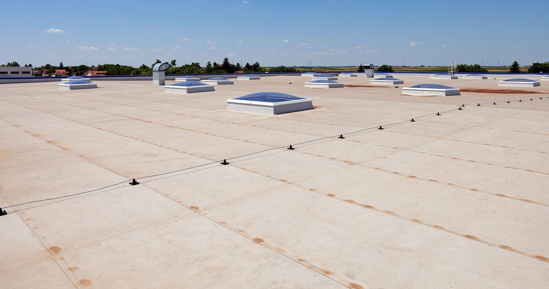 Flat roofing