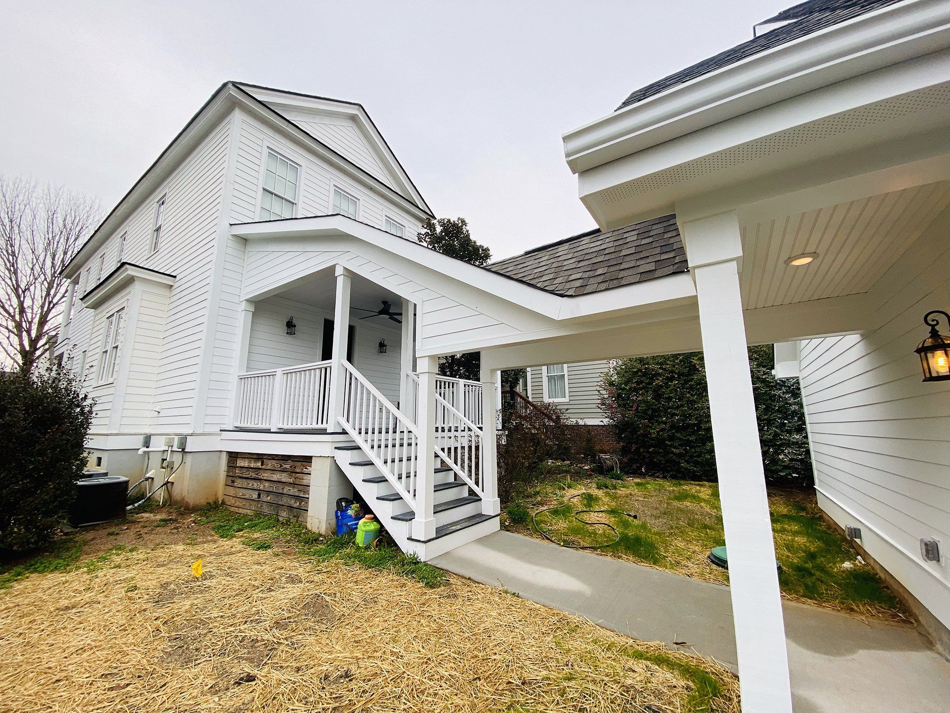 all white house exterior