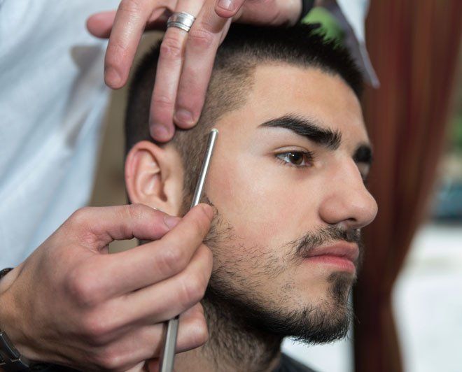 Hairdresser Shaving Mans Chin