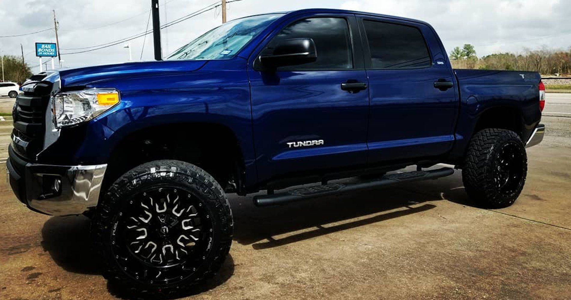 Benchmark Customs Truck Parts ster, TX