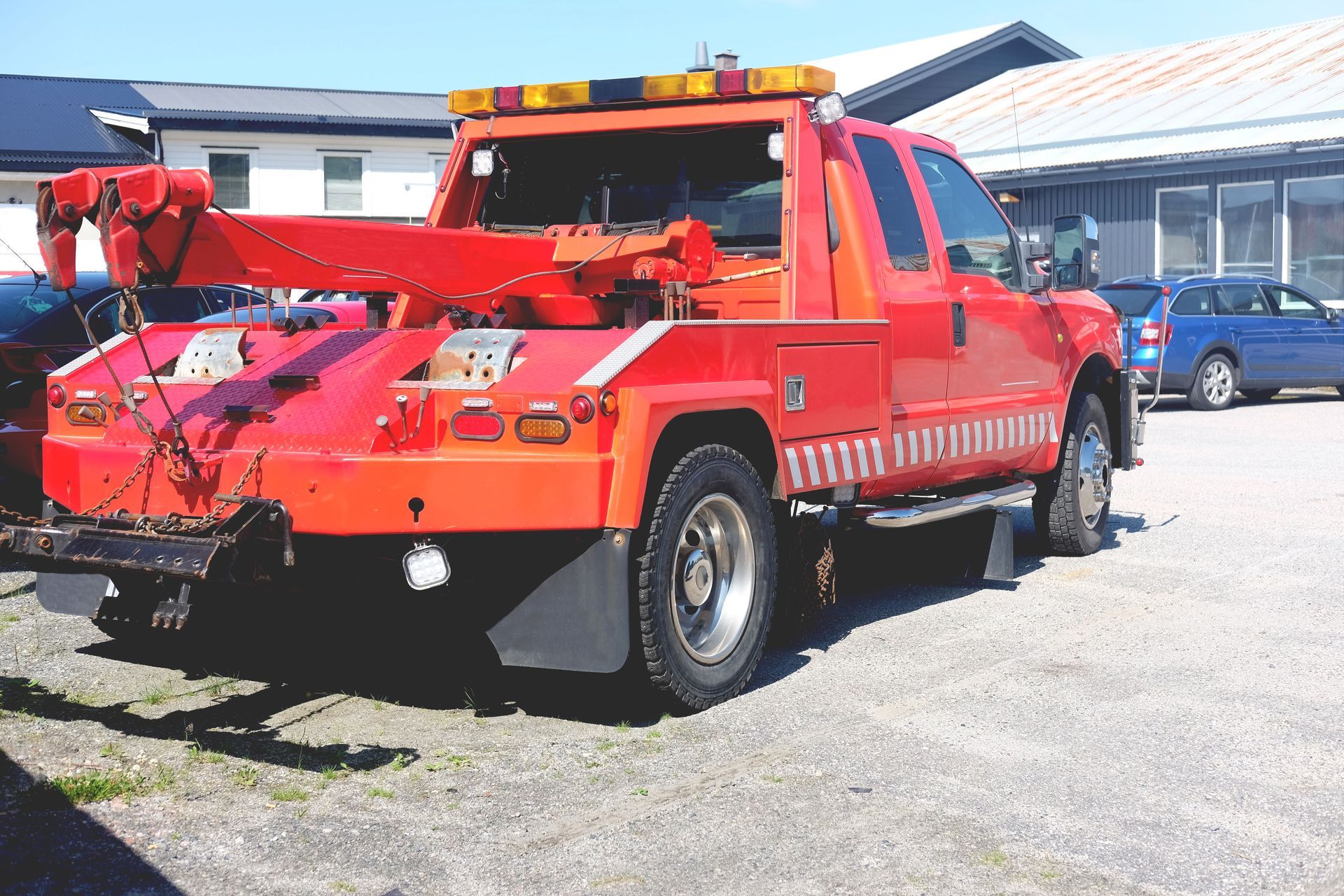 Dale's Tow Service logo